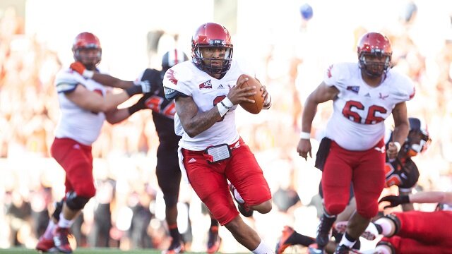 Vernon Adams Will Struggle To Fill Huge Shoes Left By Marcus Mariota For Oregon Football